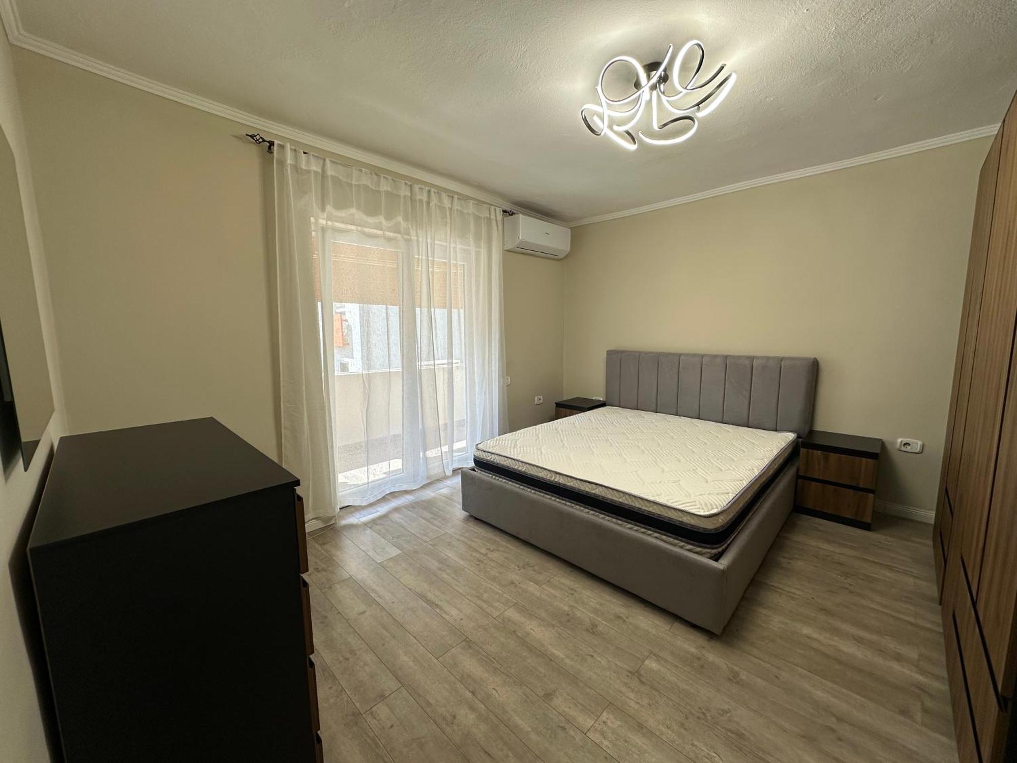 Tirana Skyline Nest *