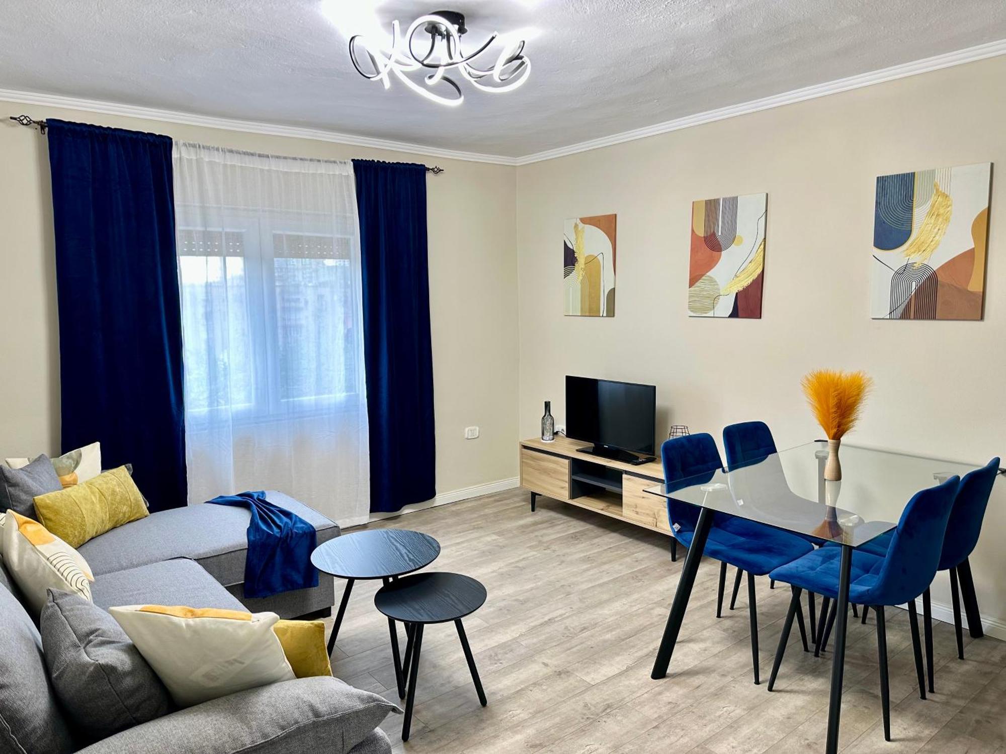 Tirana Skyline Nest Apartment *